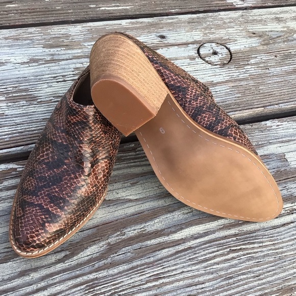 Boutique by Corkys Size 9.5 Amina Mules Snakeskin Animal Print Heels Point Toe - Picture 3 of 8